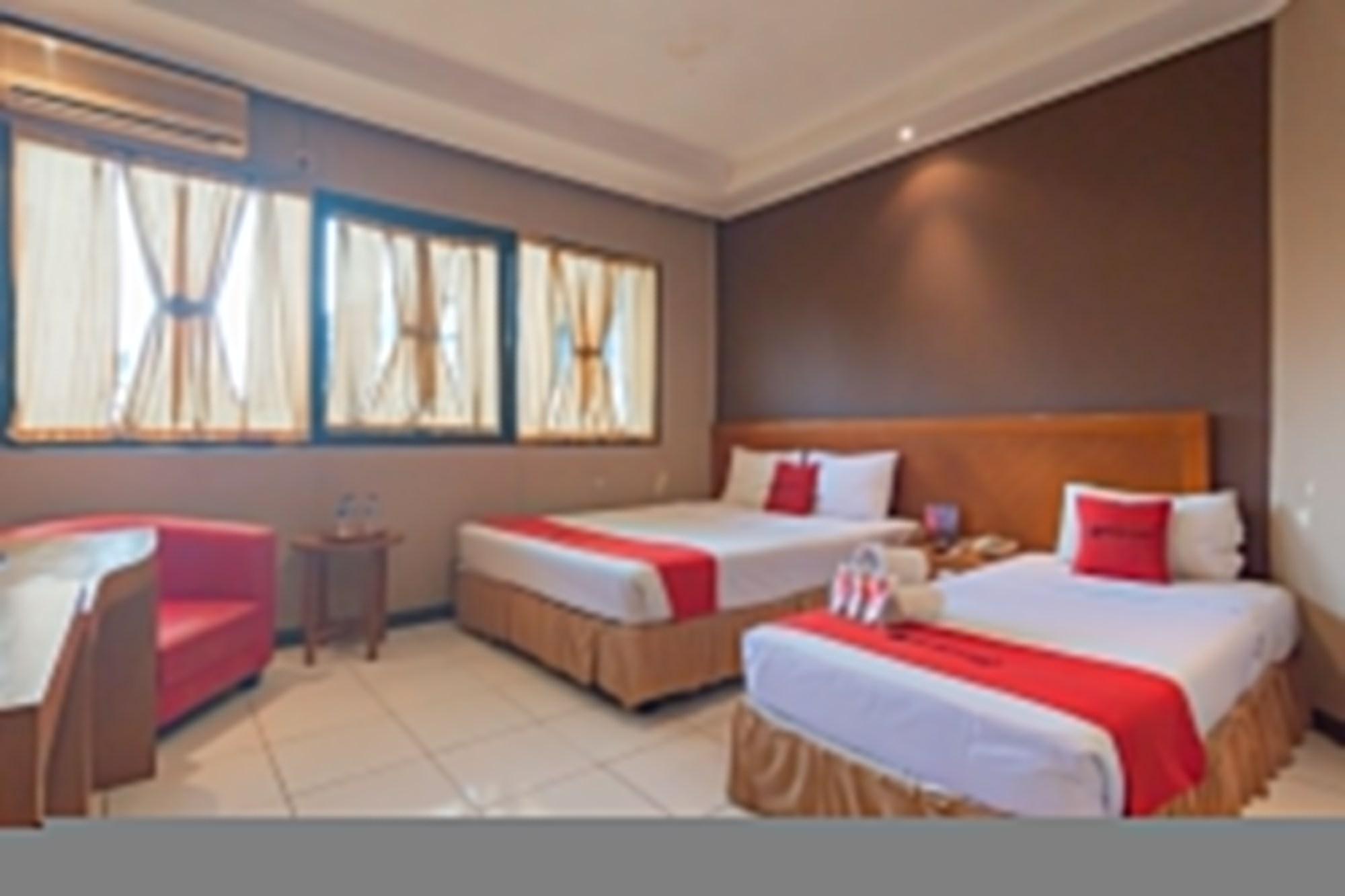 Wisma tamu Reddoorz @ Sukamulya Pasteur 2 2*