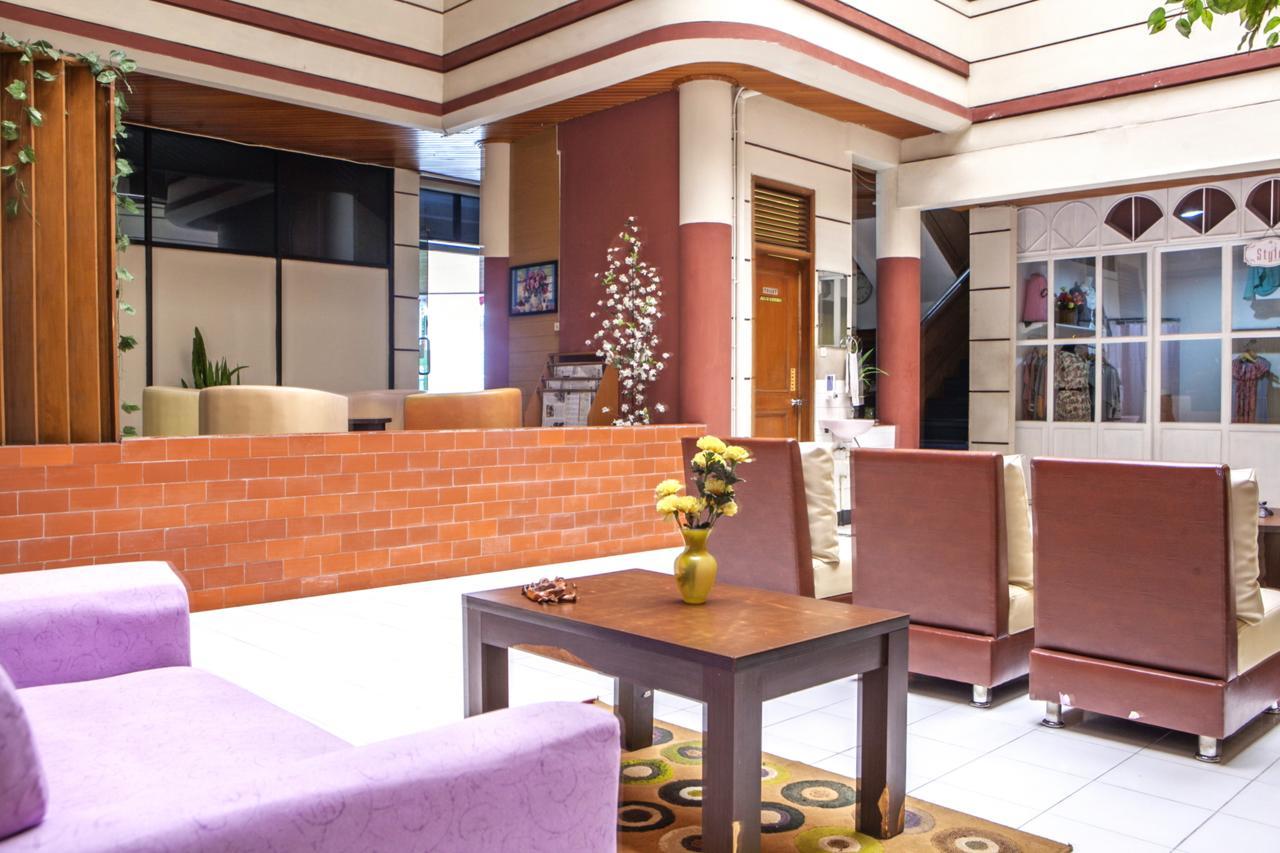 Reddoorz @ Sukamulya Pasteur 2 2*