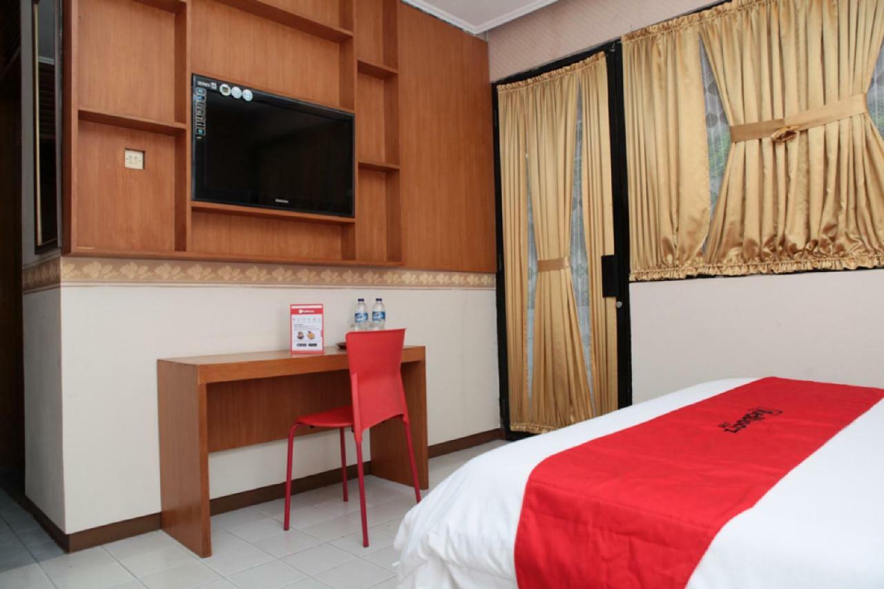 Wisma tamu Reddoorz @ Sukamulya Pasteur 2